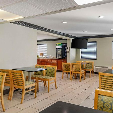 Quality Inn & Suites Morrow Atlanta South Extérieur photo