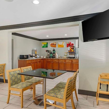 Quality Inn & Suites Morrow Atlanta South Extérieur photo