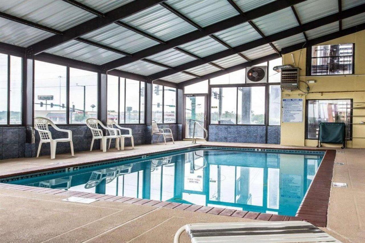 Quality Inn & Suites Morrow Atlanta South Extérieur photo