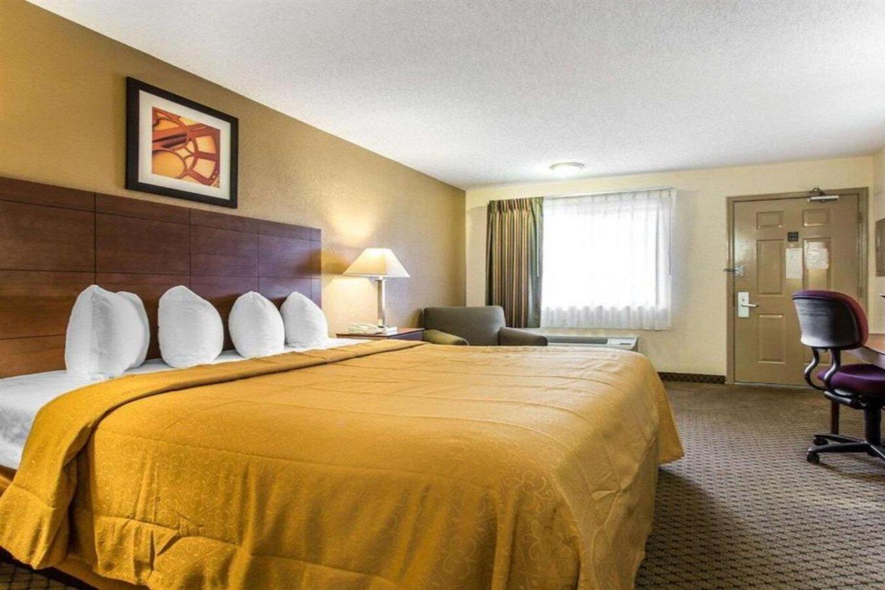 Quality Inn & Suites Morrow Atlanta South Extérieur photo