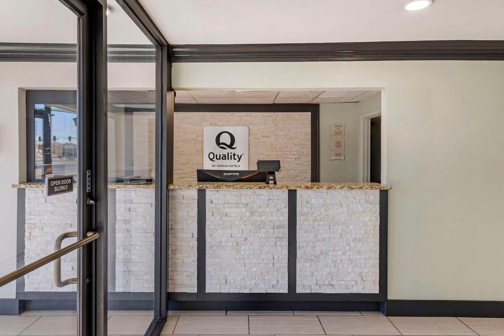 Quality Inn & Suites Morrow Atlanta South Extérieur photo