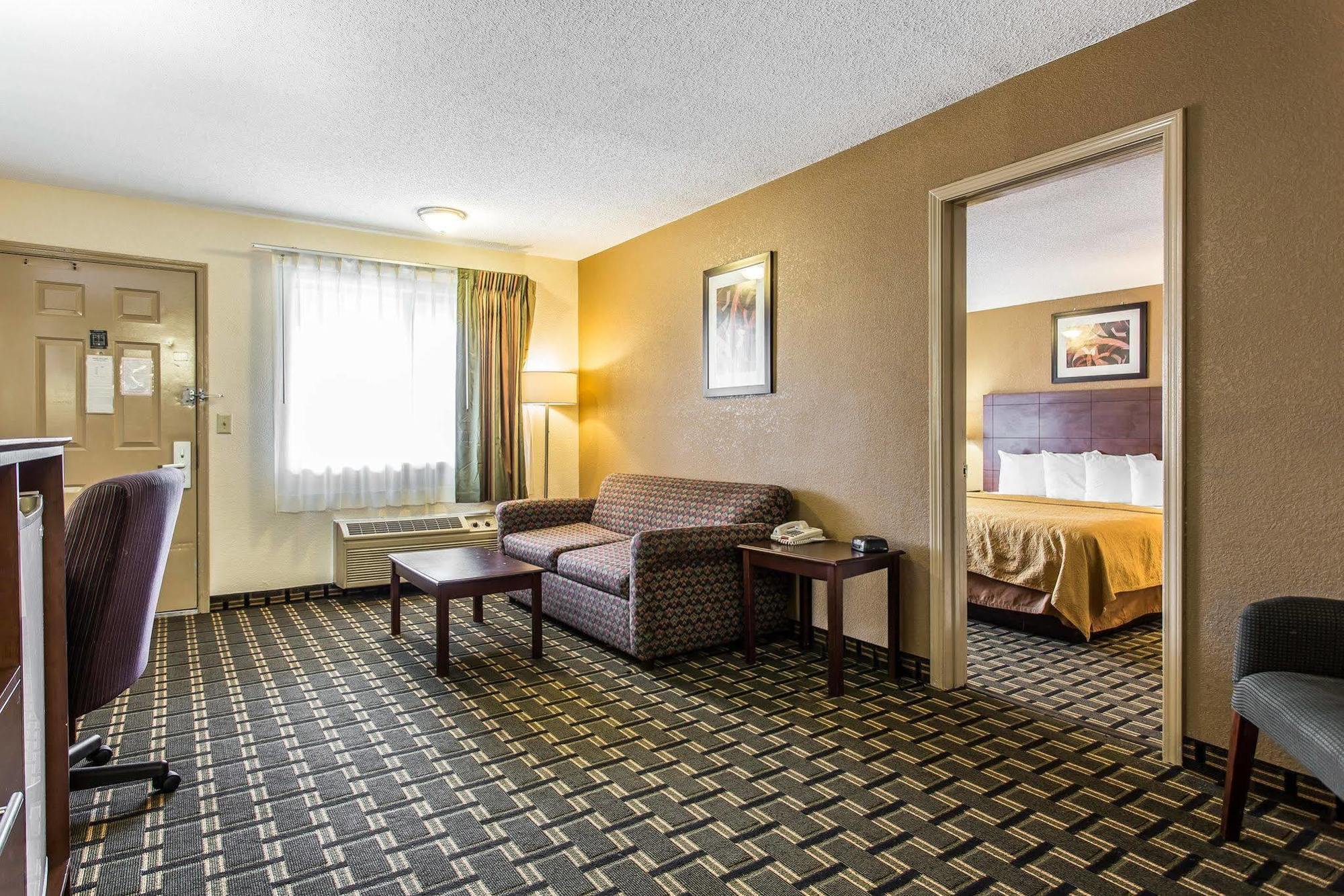 Quality Inn & Suites Morrow Atlanta South Extérieur photo
