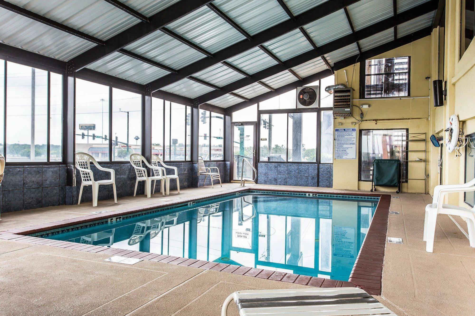 Quality Inn & Suites Morrow Atlanta South Extérieur photo