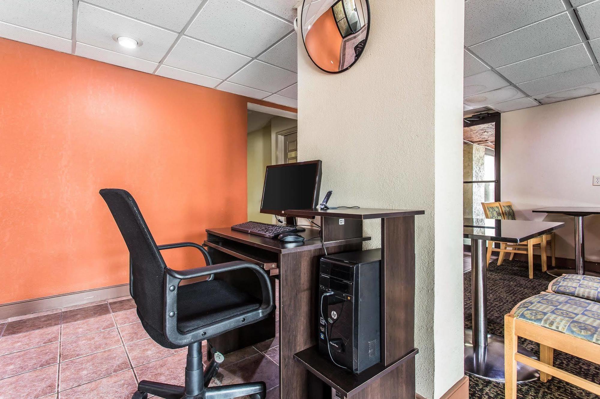 Quality Inn & Suites Morrow Atlanta South Extérieur photo