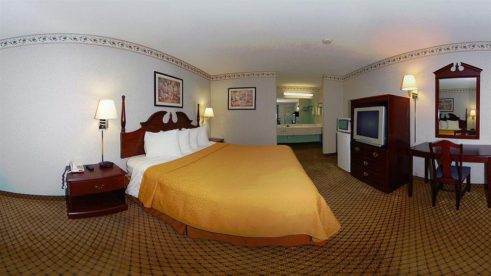 Quality Inn & Suites Morrow Atlanta South Extérieur photo